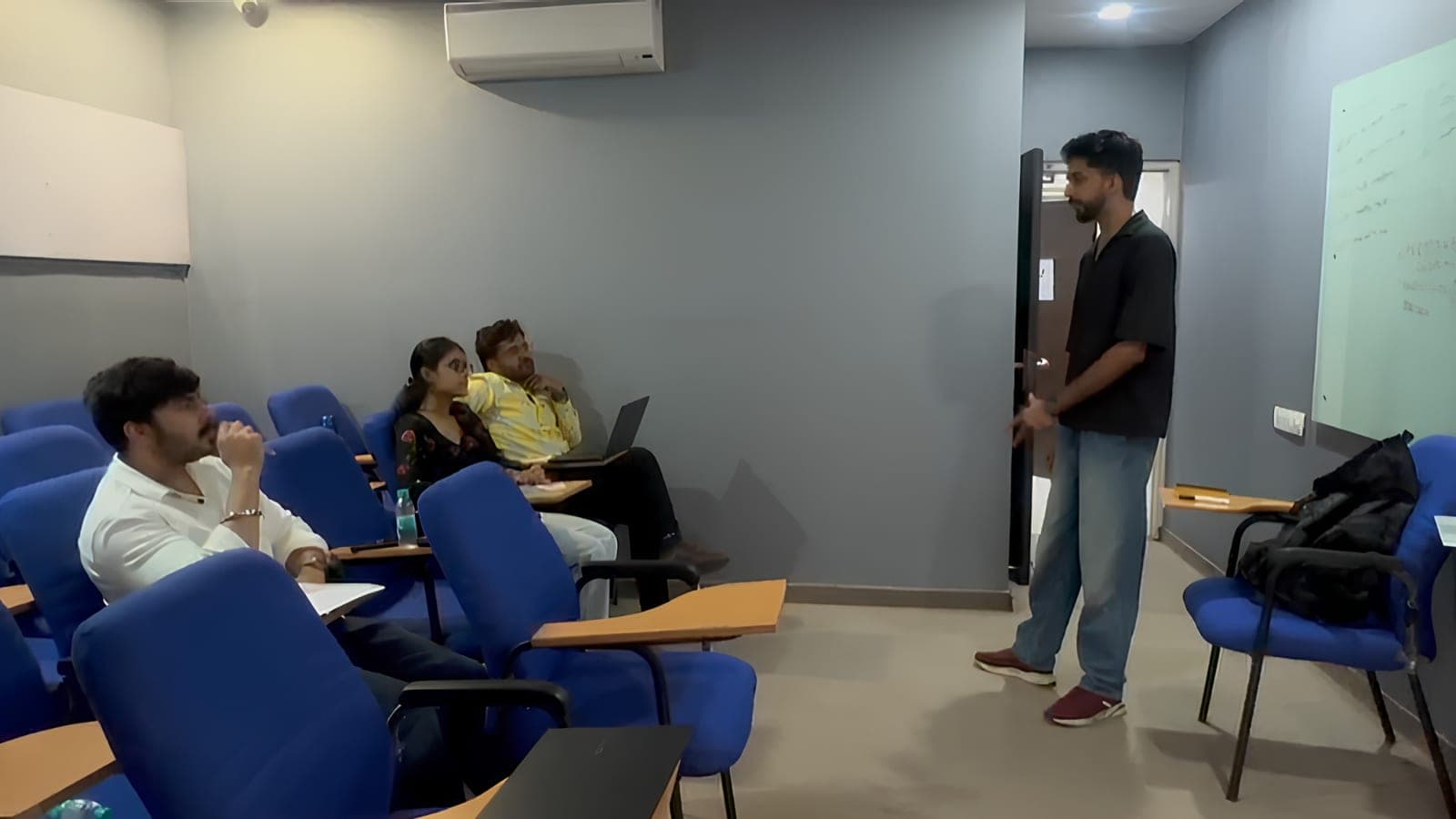 Bhuvan Jaiminy teaching an in-person AI workshop